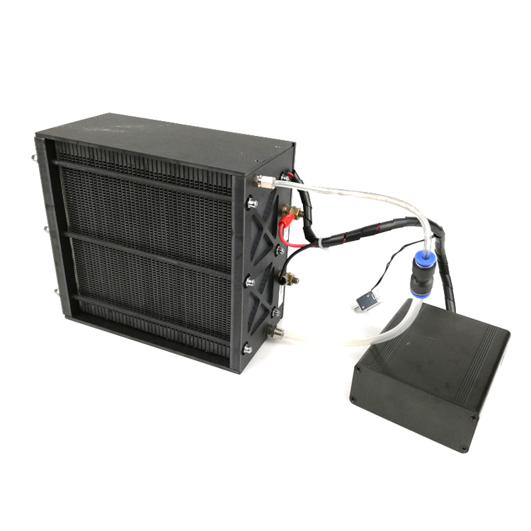 Vahva 2 kW polttokennon pinoa